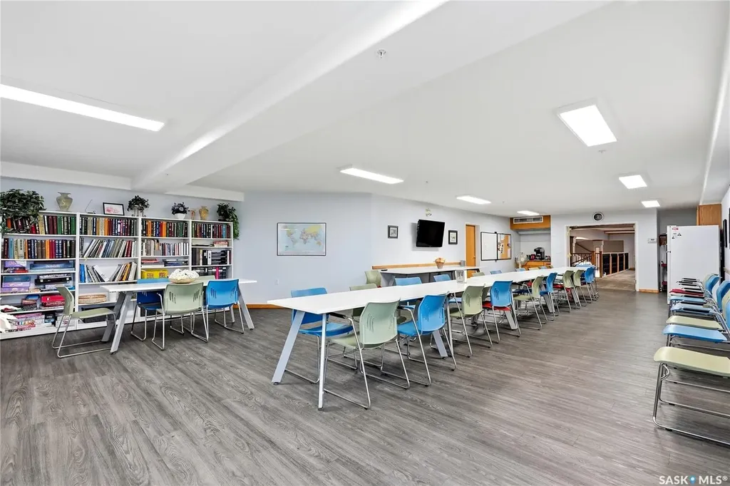 325 Keevil Crescent Saskatoon SK S7N 4R8