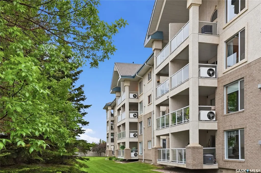 325 Keevil Crescent Saskatoon SK S7N 4R8