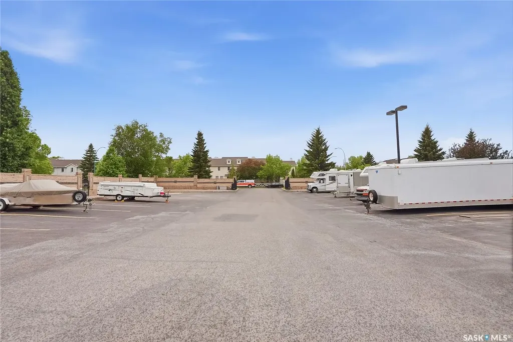 325 Keevil Crescent Saskatoon SK S7N 4R8