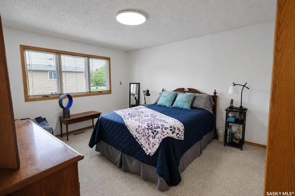 837 Conroy Place Prince Albert SK S6V 6Y7