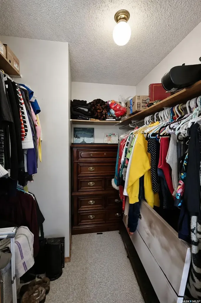 837 Conroy Place Prince Albert SK S6V 6Y7
