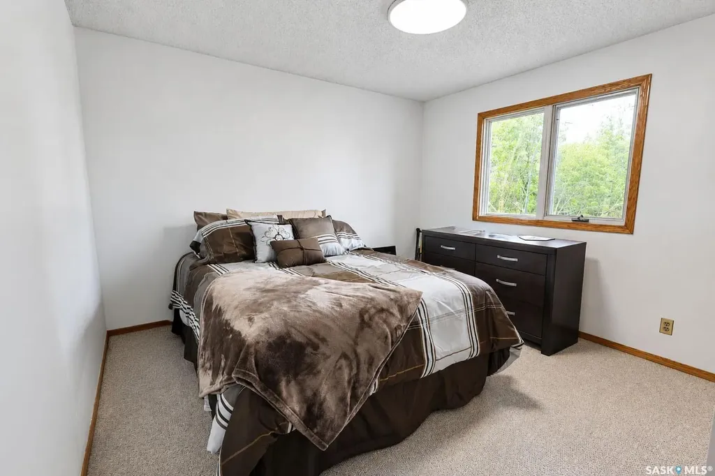 837 Conroy Place Prince Albert SK S6V 6Y7