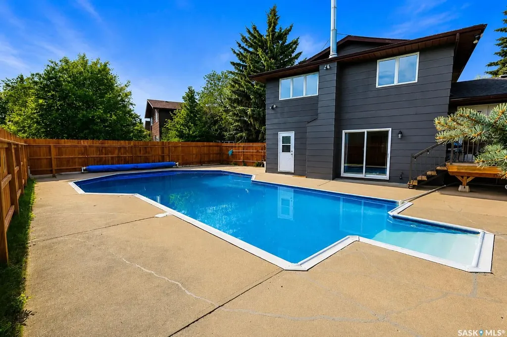 837 Conroy Place Prince Albert SK S6V 6Y7