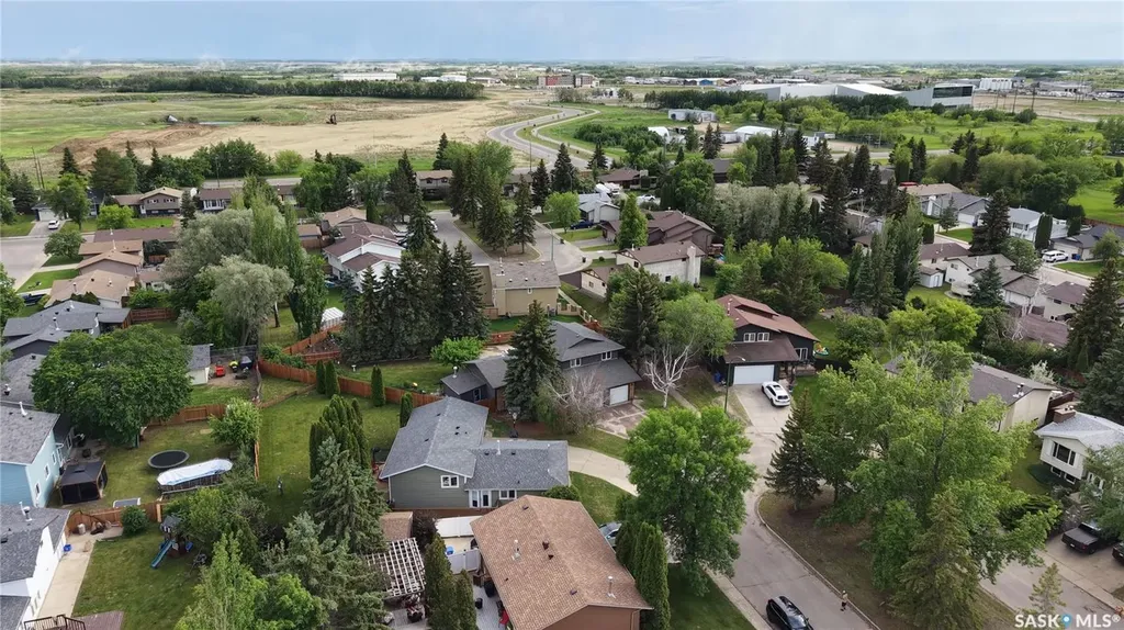 837 Conroy Place Prince Albert SK S6V 6Y7