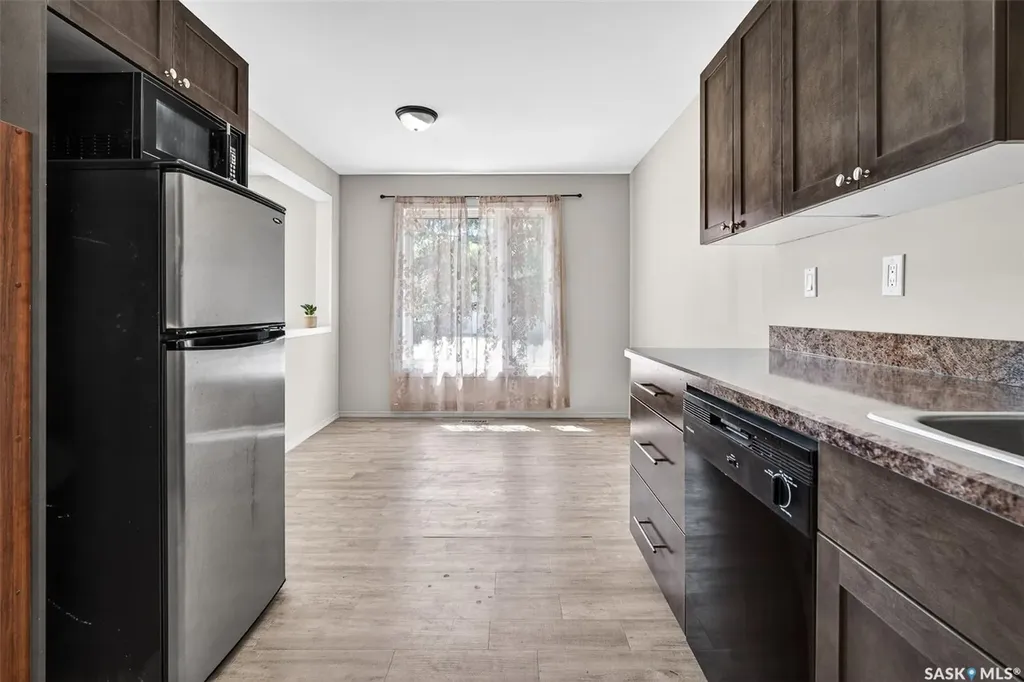 43 Arlington Avenue Moose Jaw SK S6K 1B2