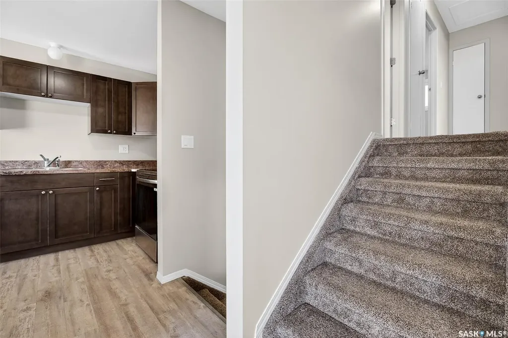 43 Arlington Avenue Moose Jaw SK S6K 1B2