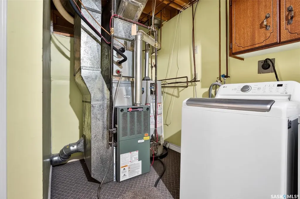 43 Arlington Avenue Moose Jaw SK S6K 1B2