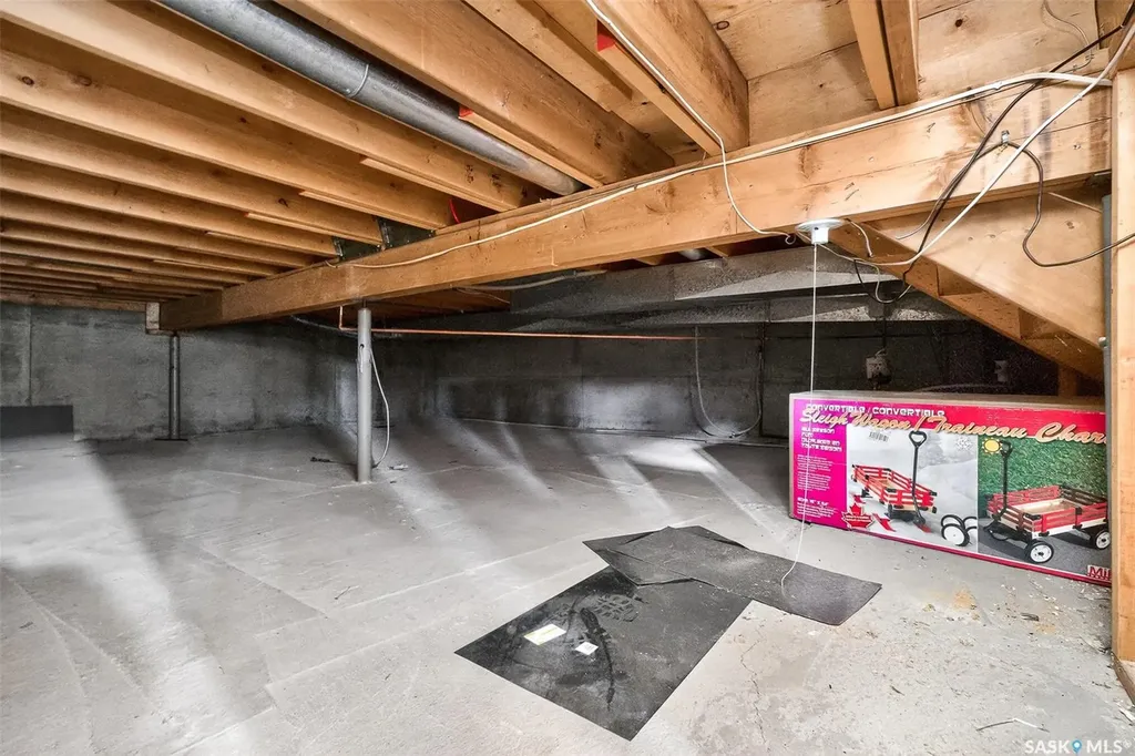 43 Arlington Avenue Moose Jaw SK S6K 1B2