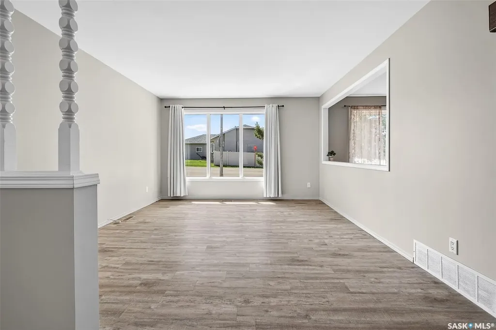 43 Arlington Avenue Moose Jaw SK S6K 1B2