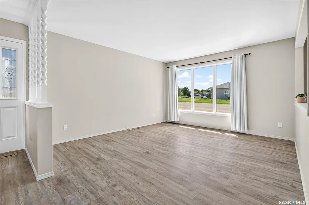 43 Arlington Avenue Moose Jaw SK S6K 1B2