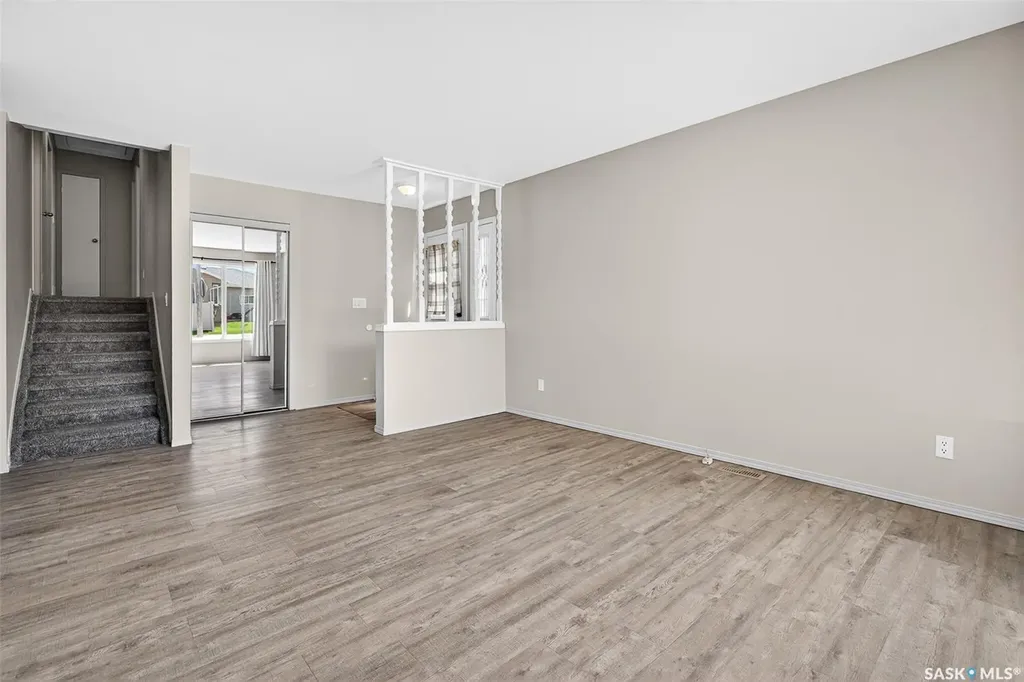 43 Arlington Avenue Moose Jaw SK S6K 1B2