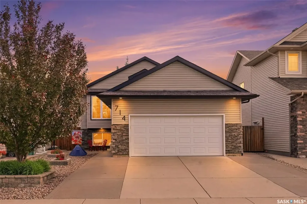 714 Lynd Crescent Saskatoon SK S7T 0C6