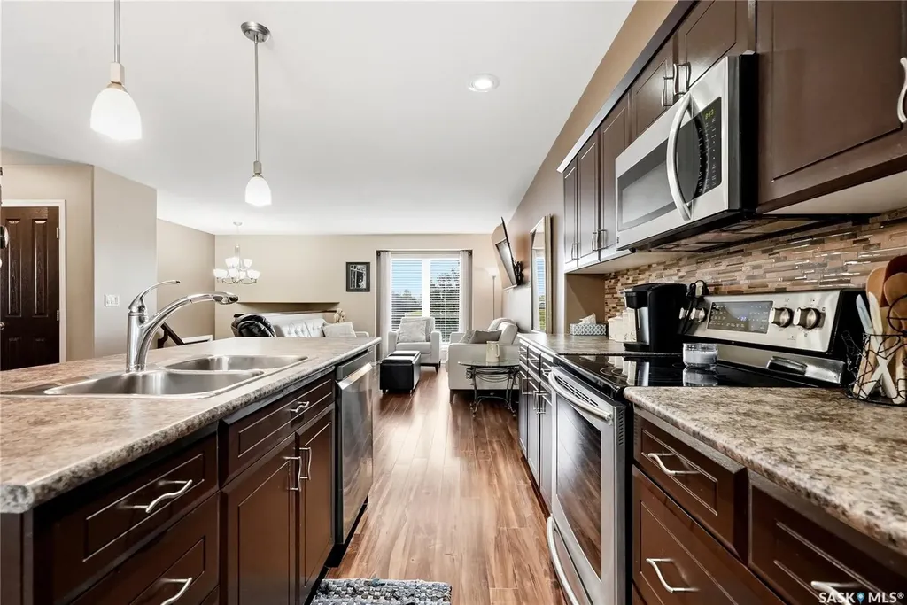 714 Lynd Crescent Saskatoon SK S7T 0C6