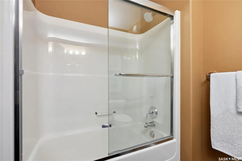 714 Lynd Crescent Saskatoon SK S7T 0C6