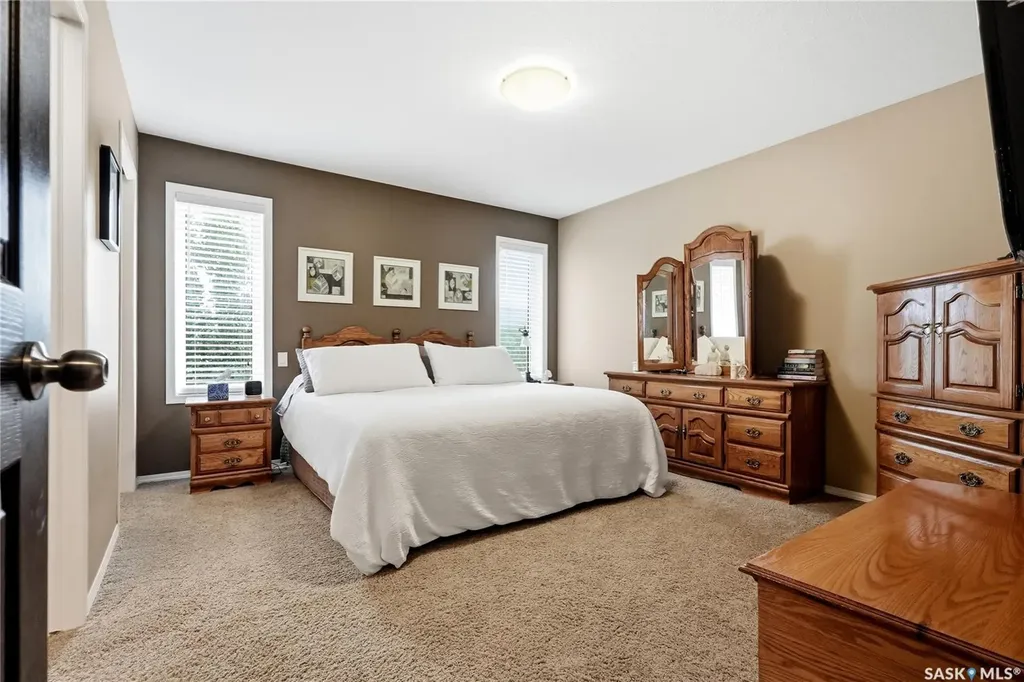 714 Lynd Crescent Saskatoon SK S7T 0C6