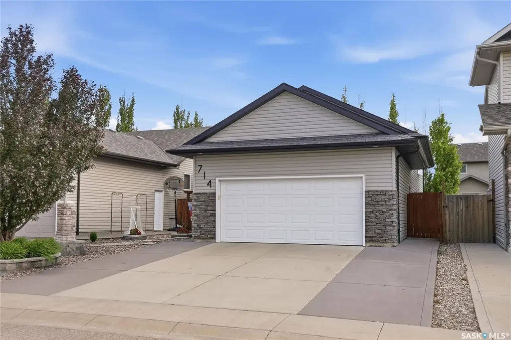 714 Lynd Crescent Saskatoon SK S7T 0C6