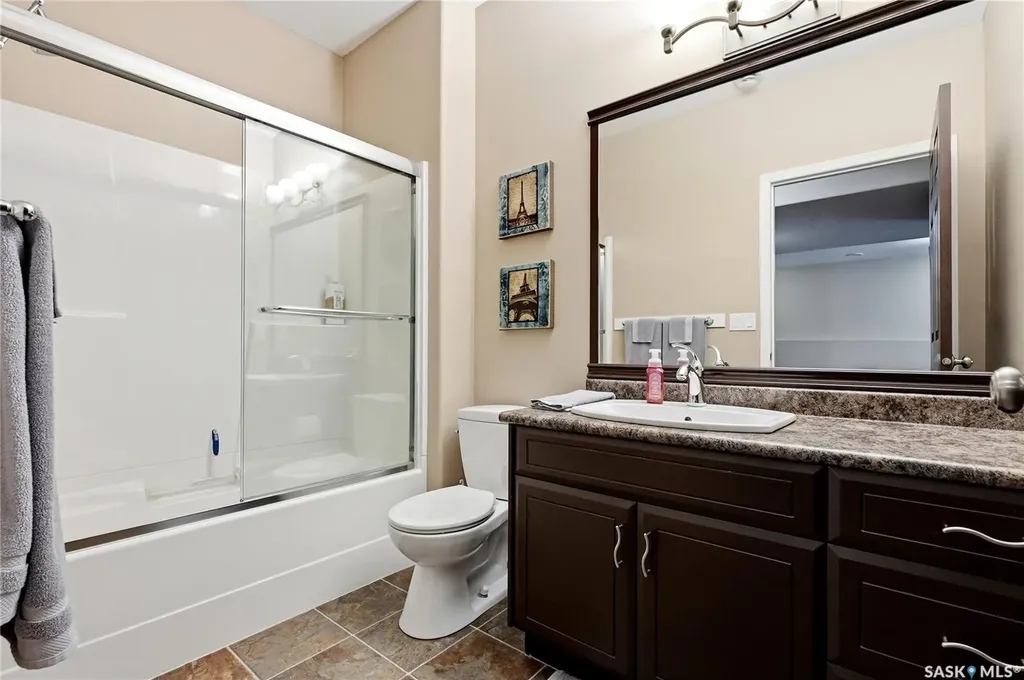 714 Lynd Crescent Saskatoon SK S7T 0C6