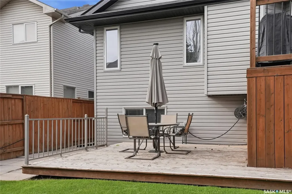 714 Lynd Crescent Saskatoon SK S7T 0C6