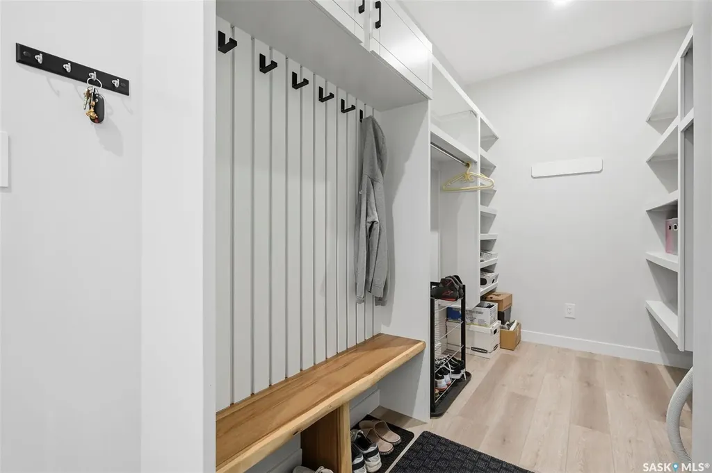 255 Flynn Cove Saskatoon SK S7V 0J8