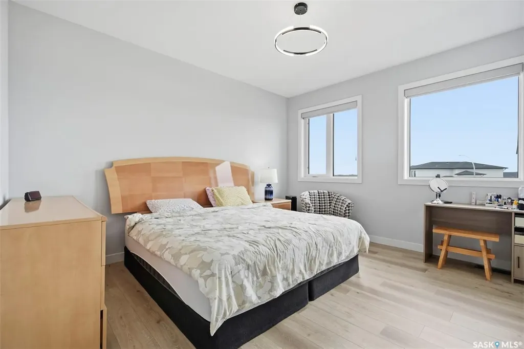 255 Flynn Cove Saskatoon SK S7V 0J8