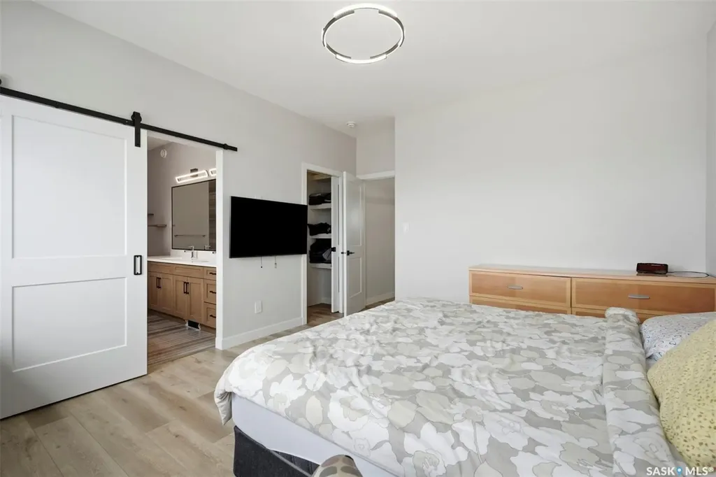 255 Flynn Cove Saskatoon SK S7V 0J8