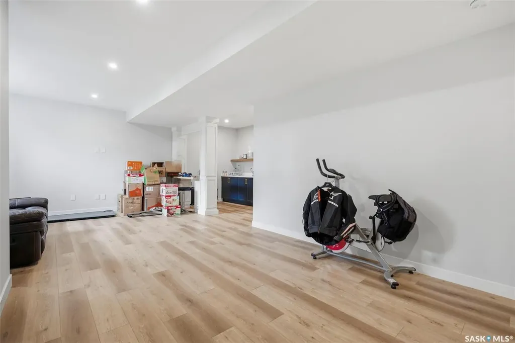 255 Flynn Cove Saskatoon SK S7V 0J8