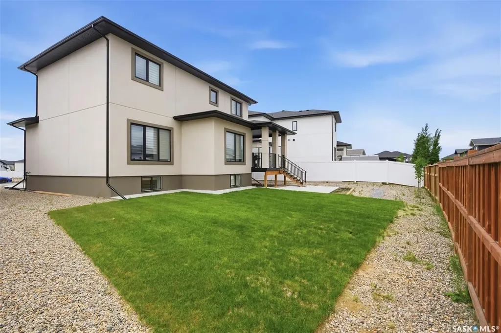 255 Flynn Cove Saskatoon SK S7V 0J8