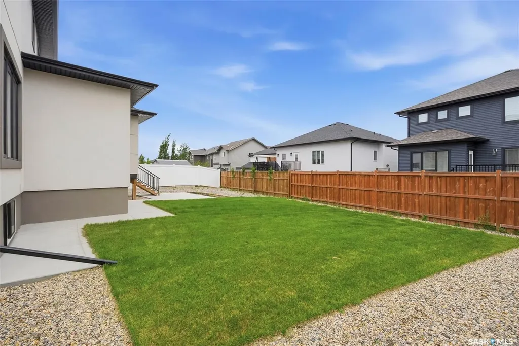 255 Flynn Cove Saskatoon SK S7V 0J8
