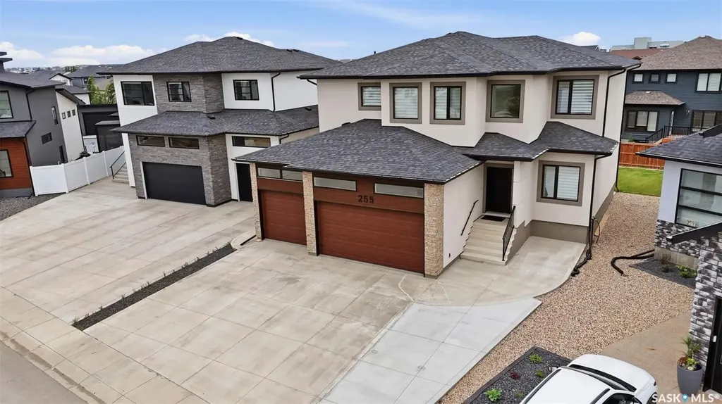 255 Flynn Cove Saskatoon SK S7V 0J8