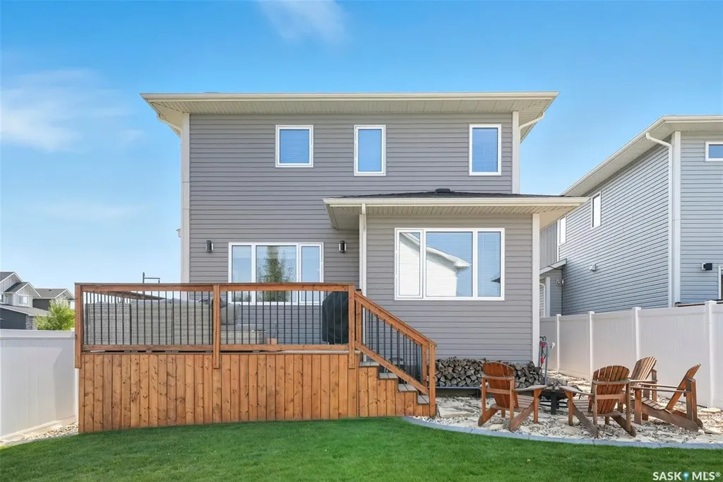 387 Underhill Bend Saskatoon SK S7V 0N1