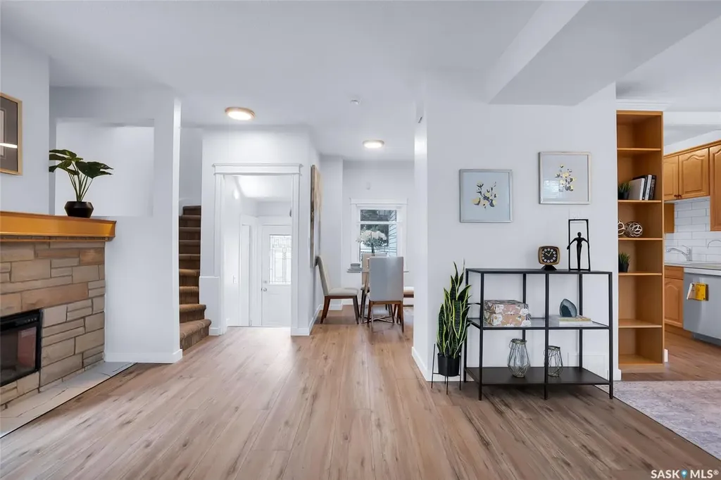 1121 B Avenue N Saskatoon SK S7L 1G2