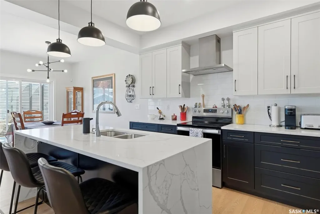 247 Prasad Manor Saskatoon SK S7V 1L5