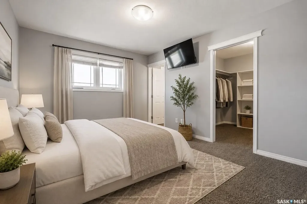327 Roy Crescent Saskatoon SK S7W 0L1