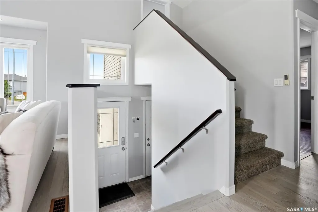 327 Roy Crescent Saskatoon SK S7W 0L1