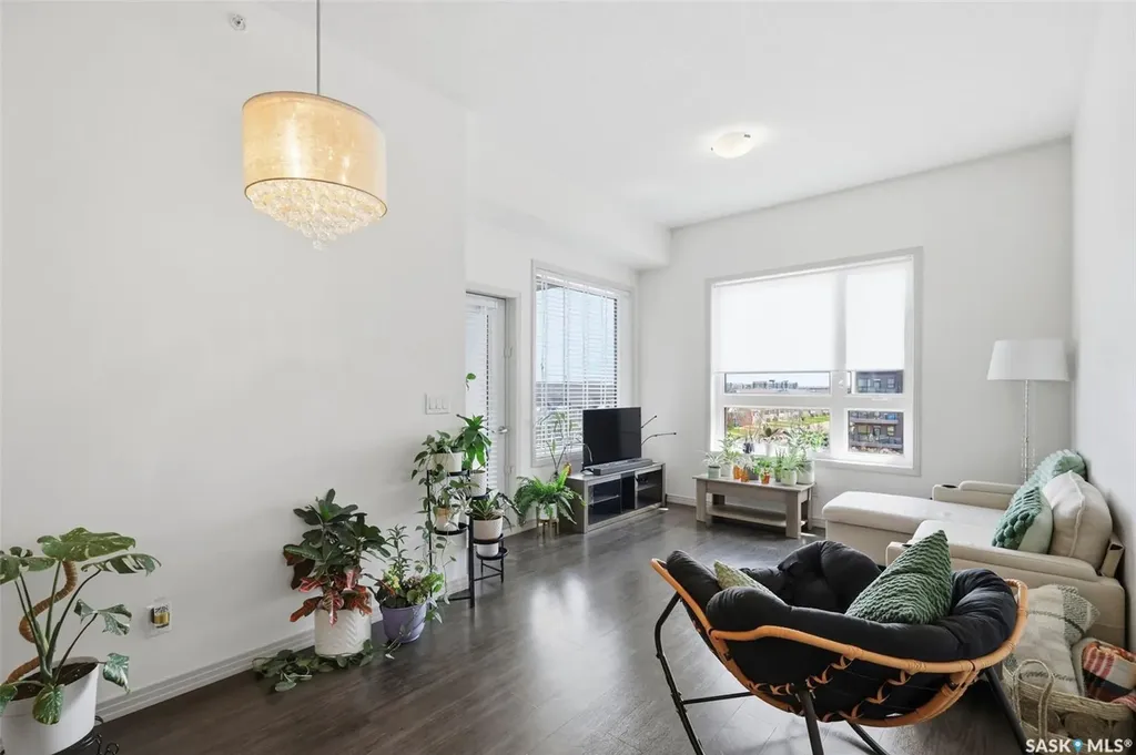 223 Evergreen Square Saskatoon SK S7W 0W2