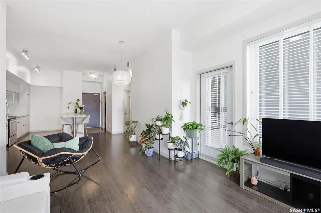 223 Evergreen Square Saskatoon SK S7W 0W2
