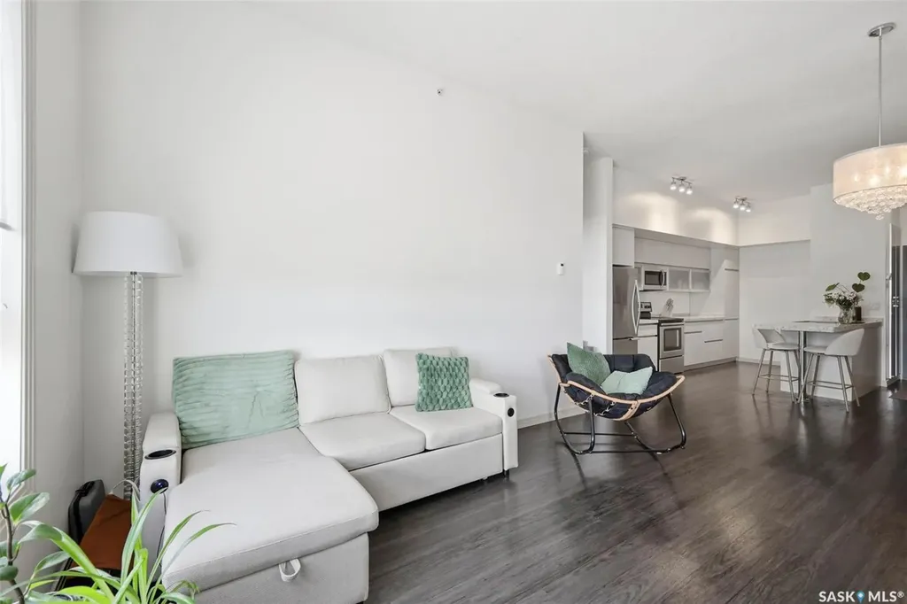 223 Evergreen Square Saskatoon SK S7W 0W2