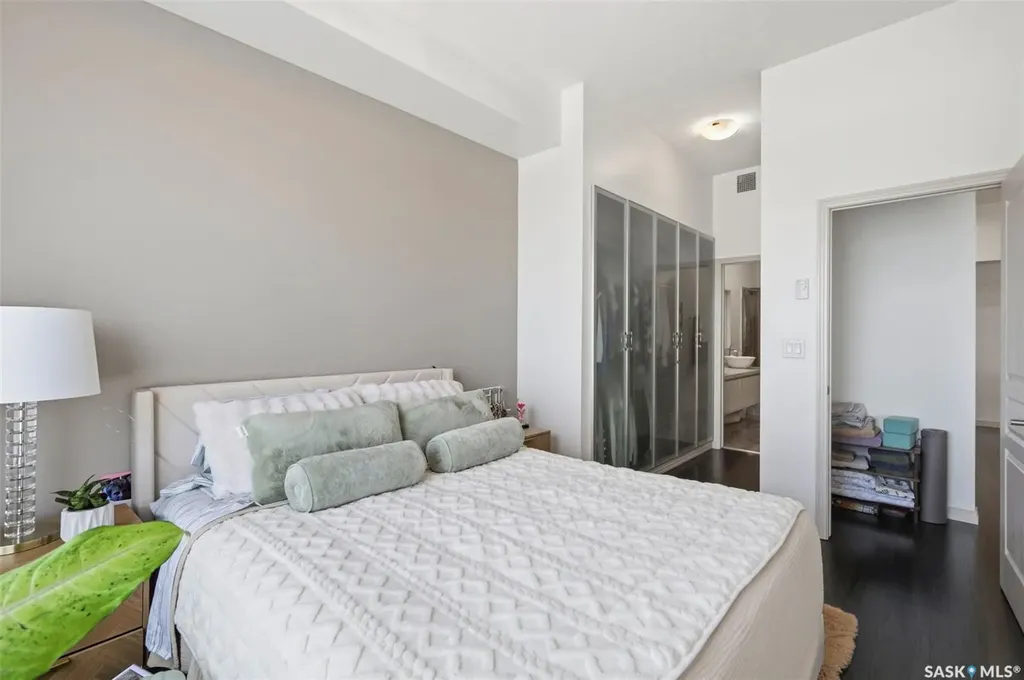 223 Evergreen Square Saskatoon SK S7W 0W2