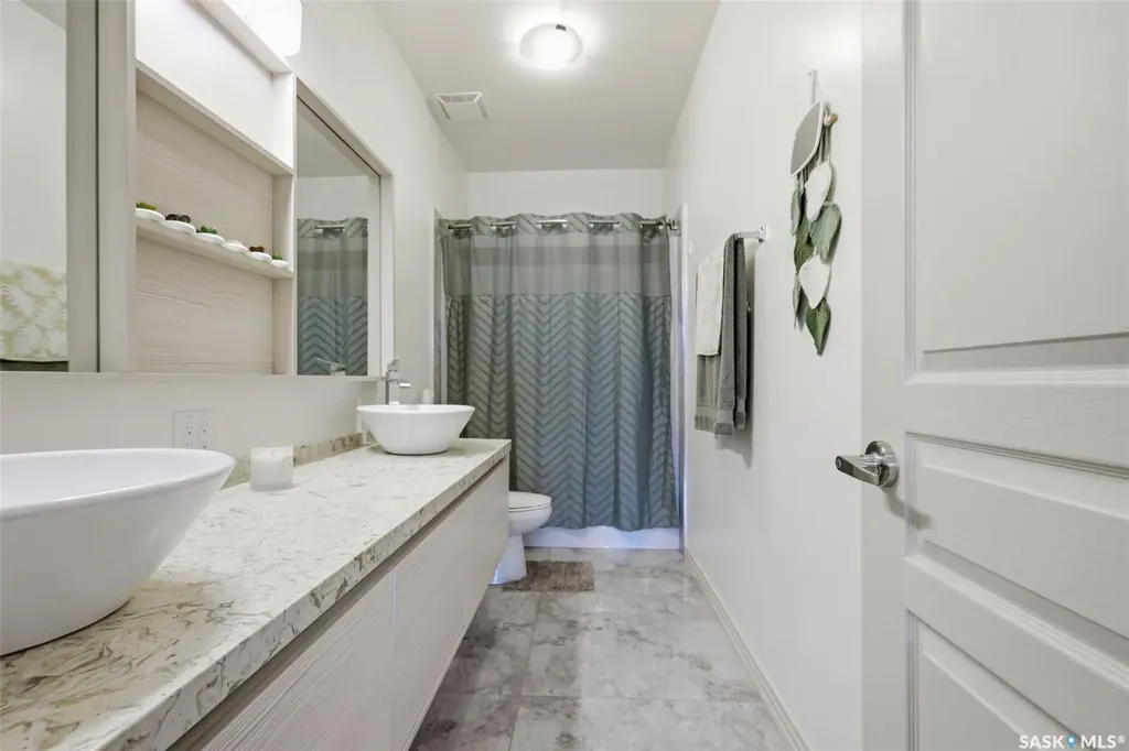 223 Evergreen Square Saskatoon SK S7W 0W2