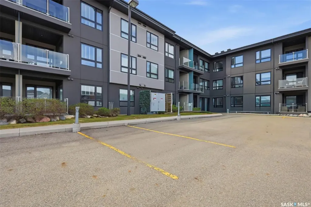 223 Evergreen Square Saskatoon SK S7W 0W2