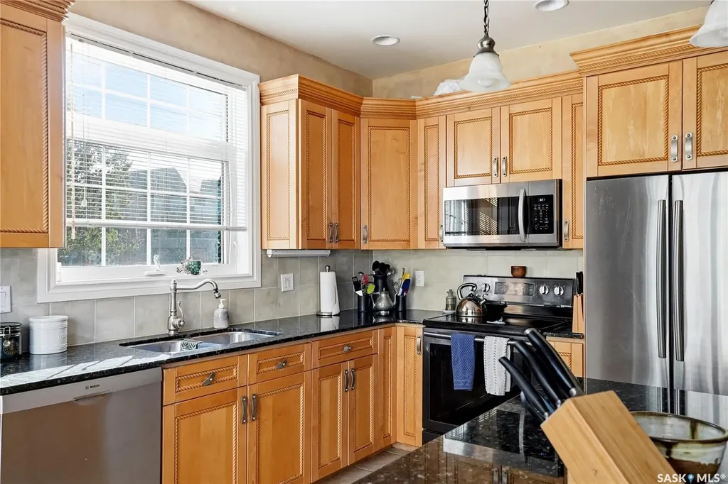 602 Saskatchewan Crescent E Saskatoon SK S7N 0K9