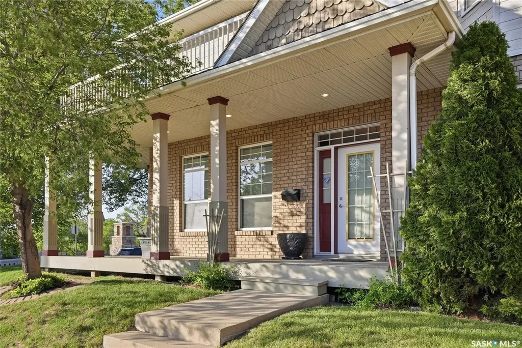 602 Saskatchewan Crescent E Saskatoon SK S7N 0K9