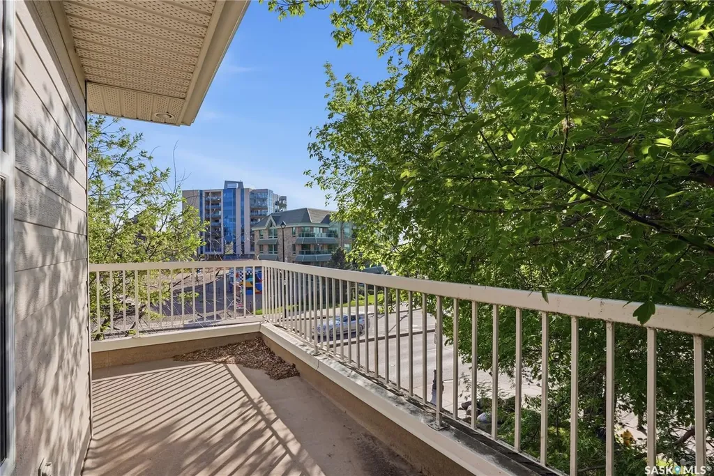 602 Saskatchewan Crescent E Saskatoon SK S7N 0K9