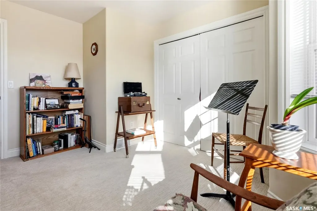 602 Saskatchewan Crescent E Saskatoon SK S7N 0K9