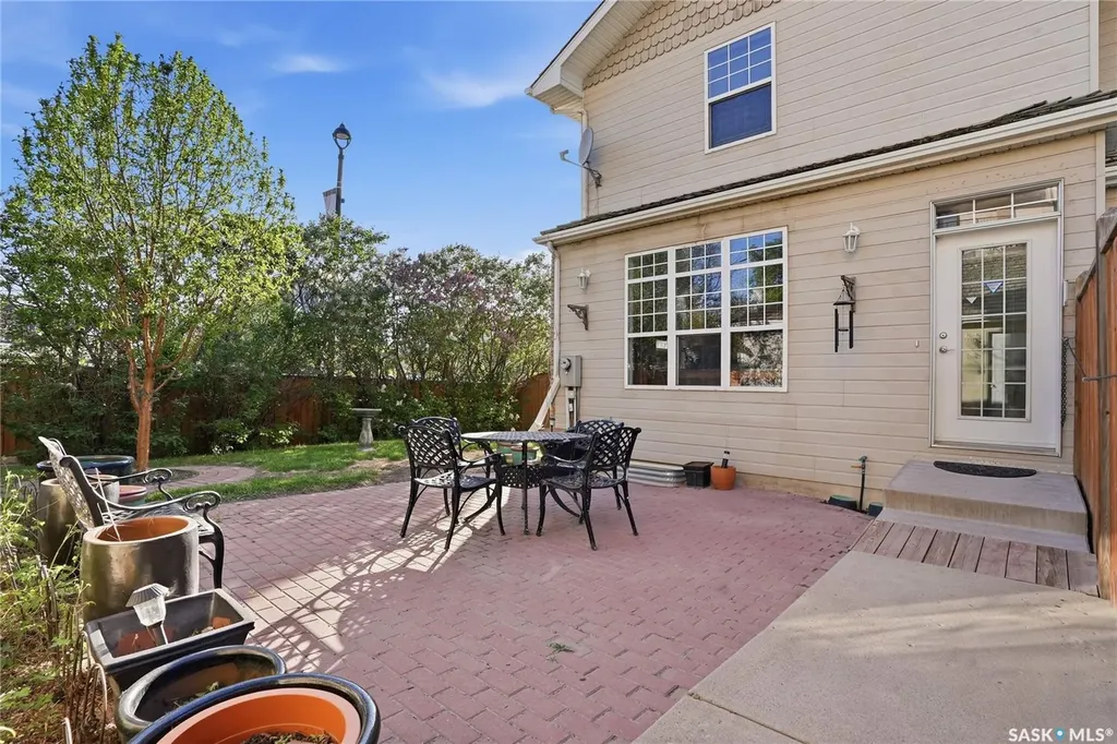 602 Saskatchewan Crescent E Saskatoon SK S7N 0K9