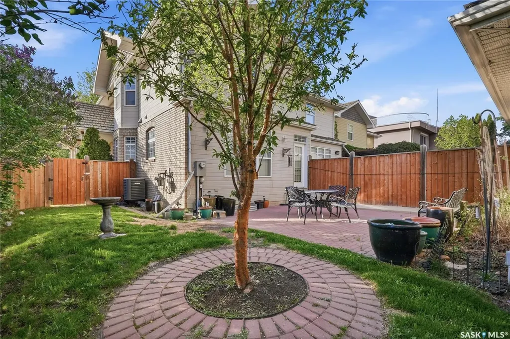602 Saskatchewan Crescent E Saskatoon SK S7N 0K9