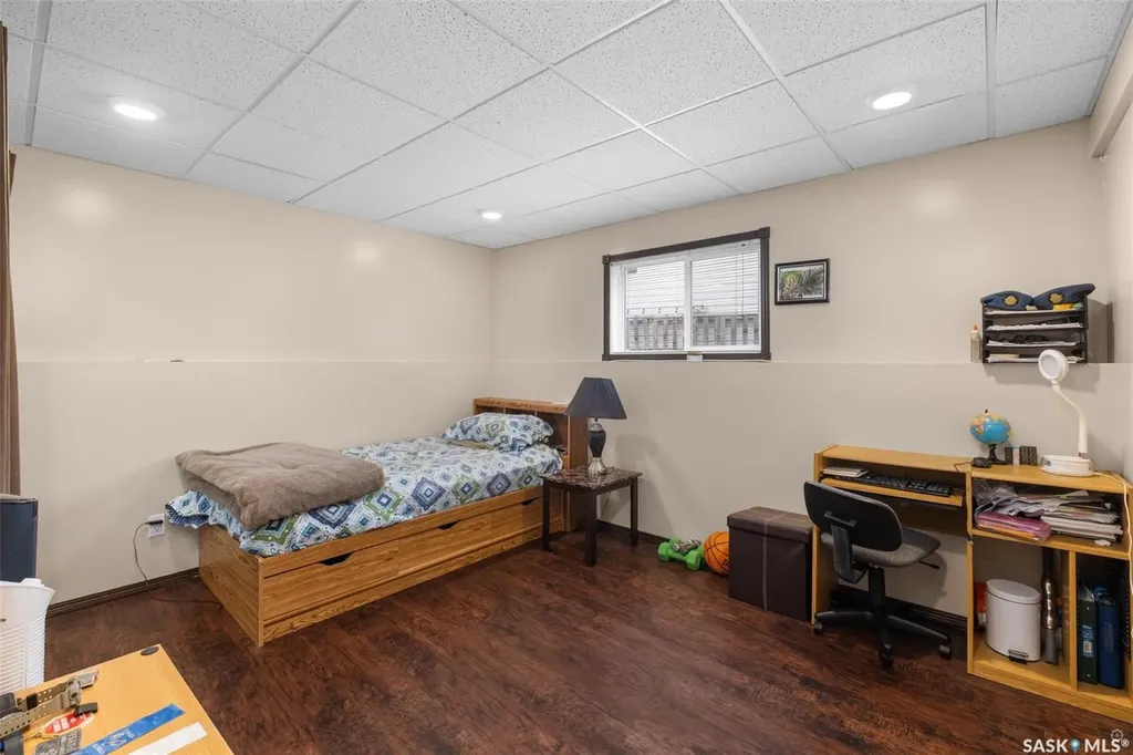 19 Mooney Place Prince Albert SK S6V 8C4
