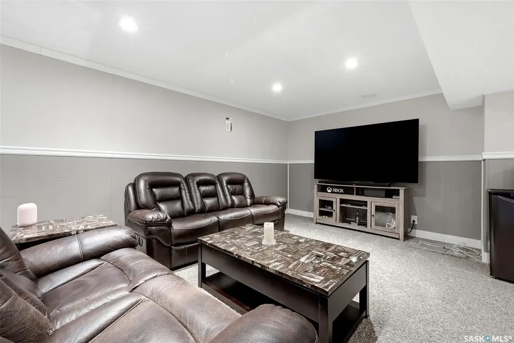 46 Newstead Avenue Regina SK S4X 1H2