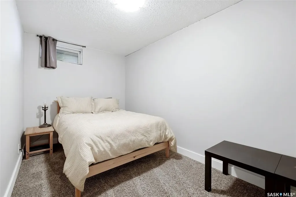 46 Newstead Avenue Regina SK S4X 1H2