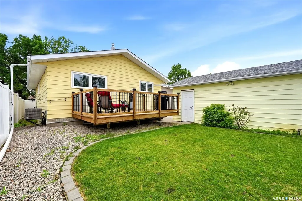 46 Newstead Avenue Regina SK S4X 1H2